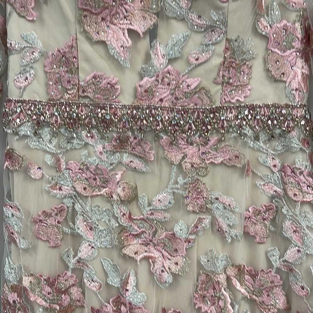 Mac Duggal Floral Appliqué Trumpet Gown - Picture 7 of 13